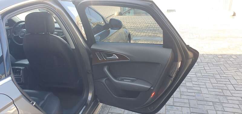 Седан Audi A6 2015 в Николаеве