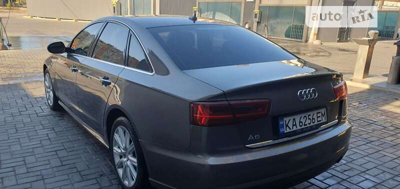 Седан Audi A6 2015 в Николаеве