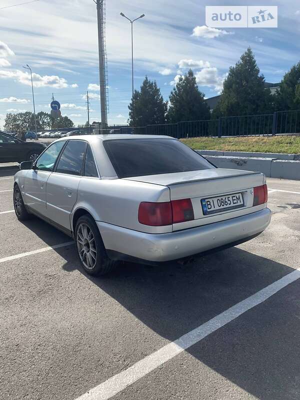 Седан Audi A6 1995 в Полтаве