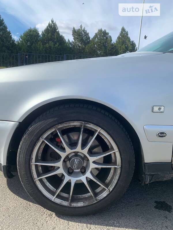 Седан Audi A6 1995 в Полтаве