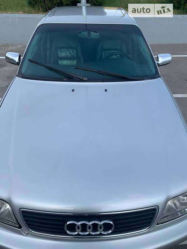 Седан Audi A6 1995 в Полтаве