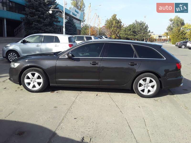 Универсал Audi A6 2012 в Измаиле