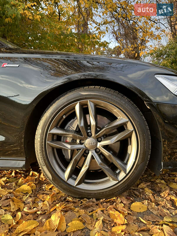 Седан Audi A6 2015 в Киеве
