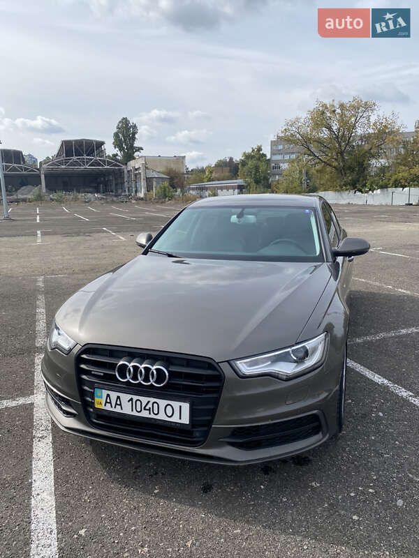 Седан Audi A6 2014 в Киеве