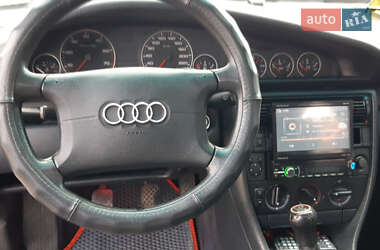 Седан Audi A6 1995 в Яготині