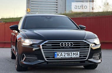 Седан Audi A6 2022 в 