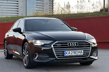 Седан Audi A6 2022 в 