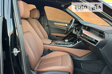 Седан Audi A6 2022 в 