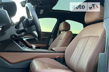 Седан Audi A6 2022 в 