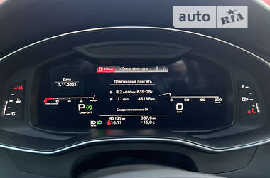 Седан Audi A6 2022 в 
