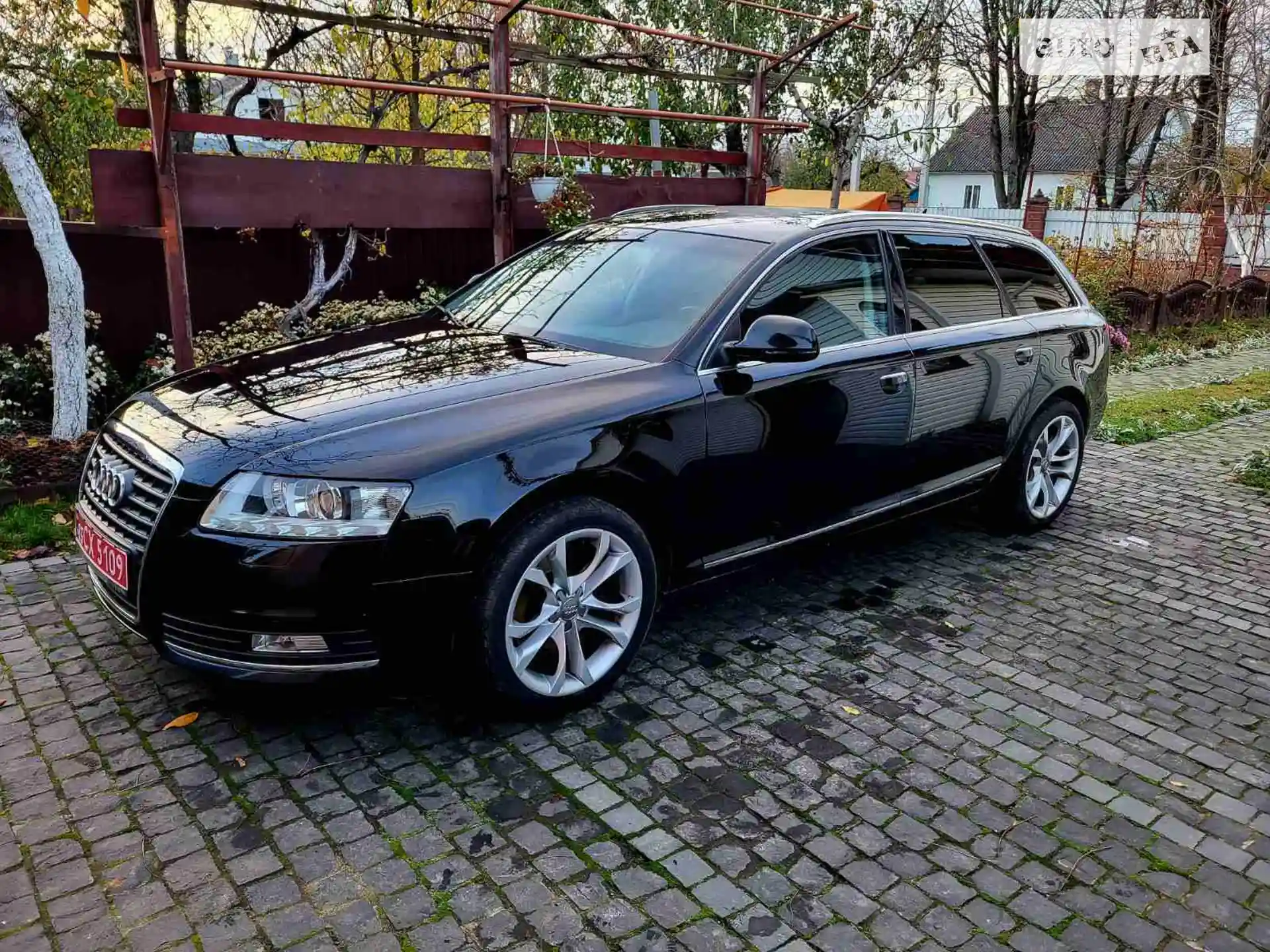 2010 Audi A6 - мініатюра 4