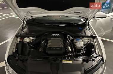 Седан Audi A6 2013 в 