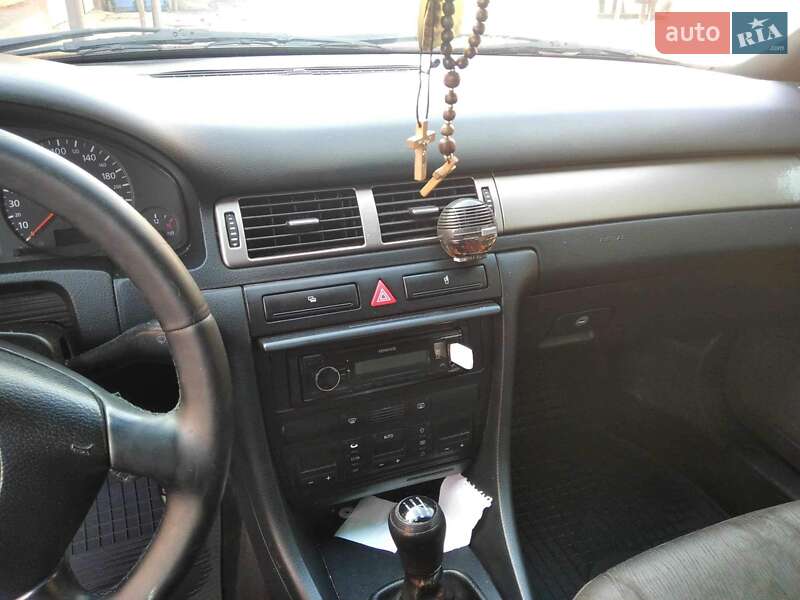 Седан Audi A6 1999 в Ужгороде