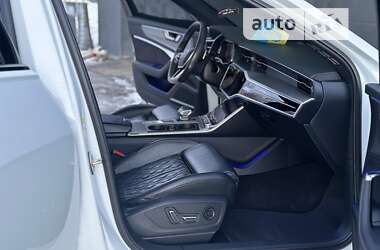 Седан Audi A6 2019 в 