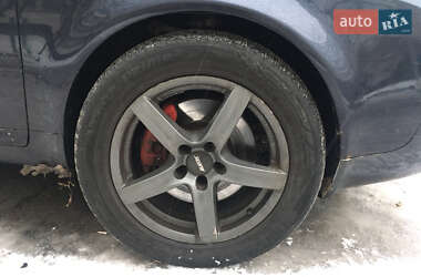 Седан Audi A6 2003 в 