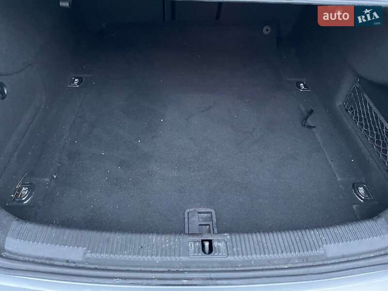 Седан Audi A6 2015 в Киеве