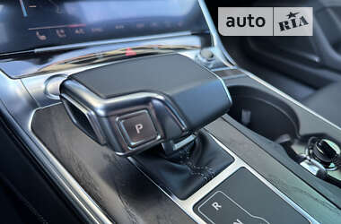 Седан Audi A6 2018 в 