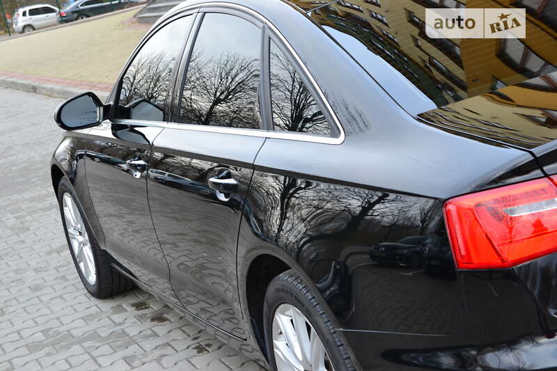 Седан Audi A6 2013 в Луцке