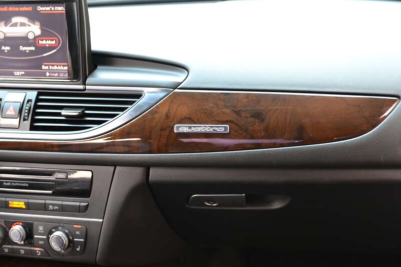 Седан Audi A6 2013 в Луцке