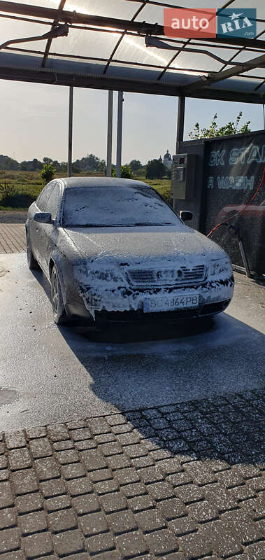 Седан Audi A6 1999 в Городке