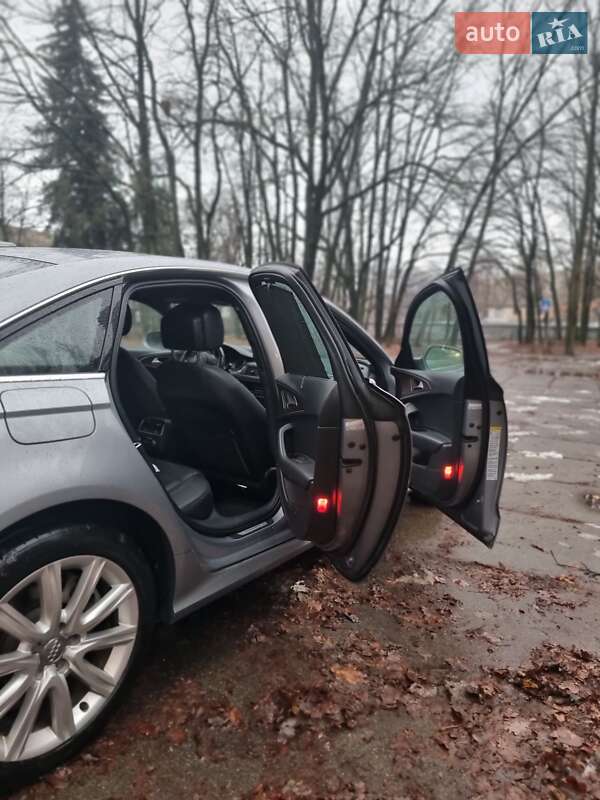 Седан Audi A6 2015 в Киеве