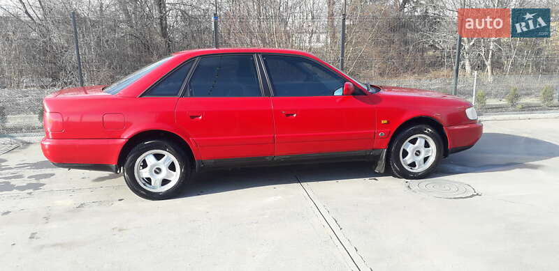 Седан Audi A6 1995 в Ивано-Франковске