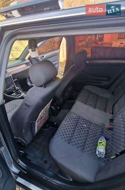 Универсал Audi A6 2000 в 