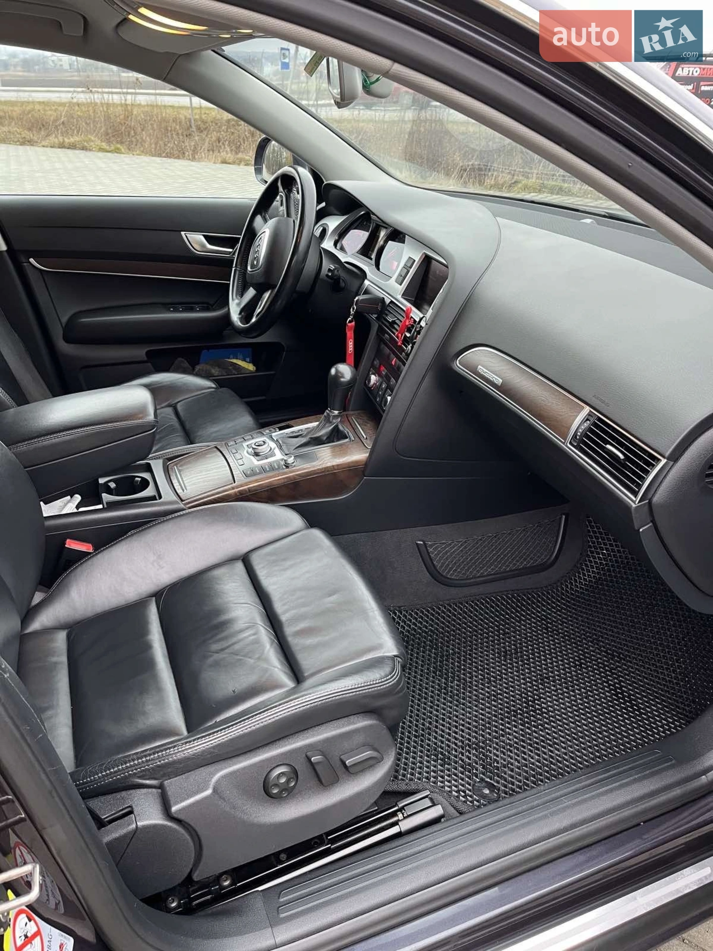 2010 Audi A6 - мініатюра 23
