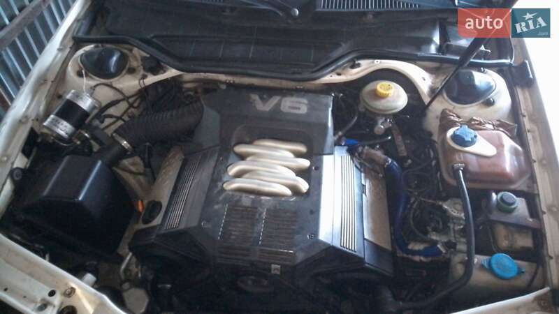 Седан Audi A6 1995 в Берегово