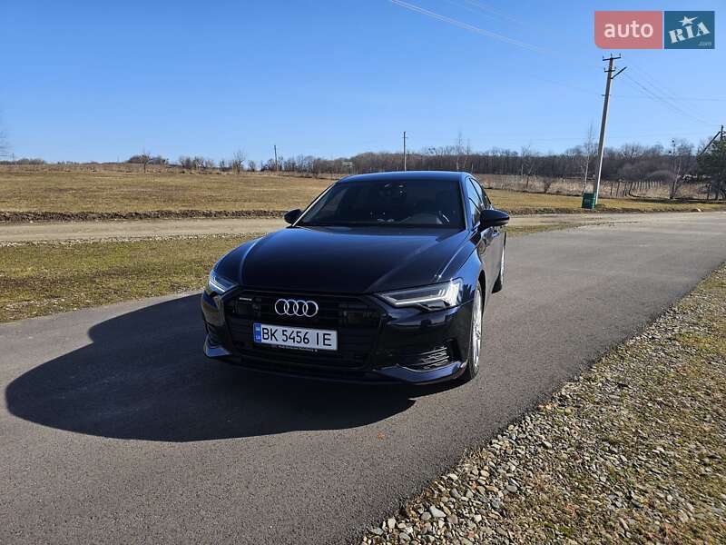 Седан Audi A6 2019 в Чернівцях