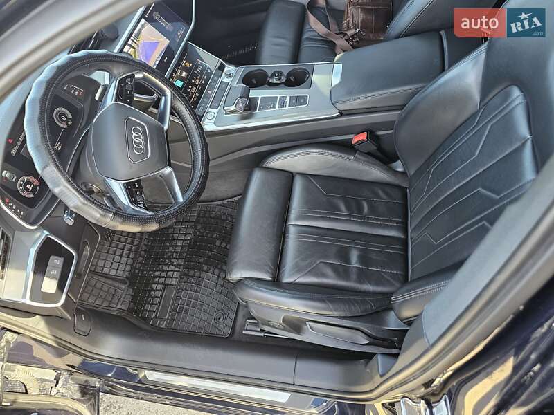 Седан Audi A6 2019 в Чернівцях