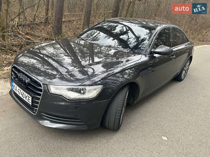 Седан Audi A6 2012 в Киеве