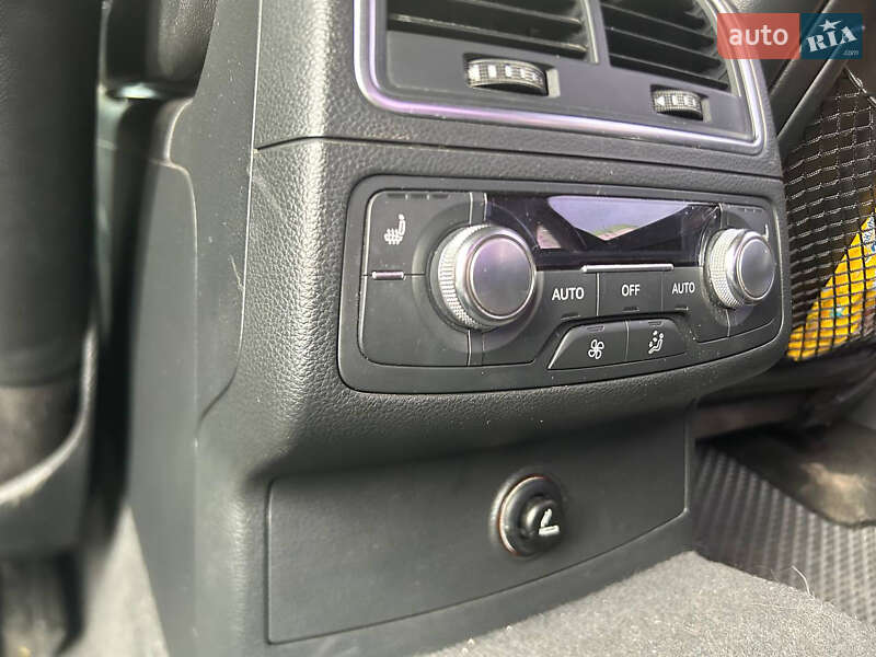 Седан Audi A6 2012 в Киеве