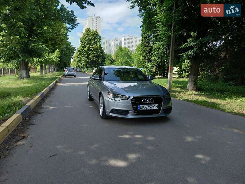 Седан Audi A6 2014 в Киеве