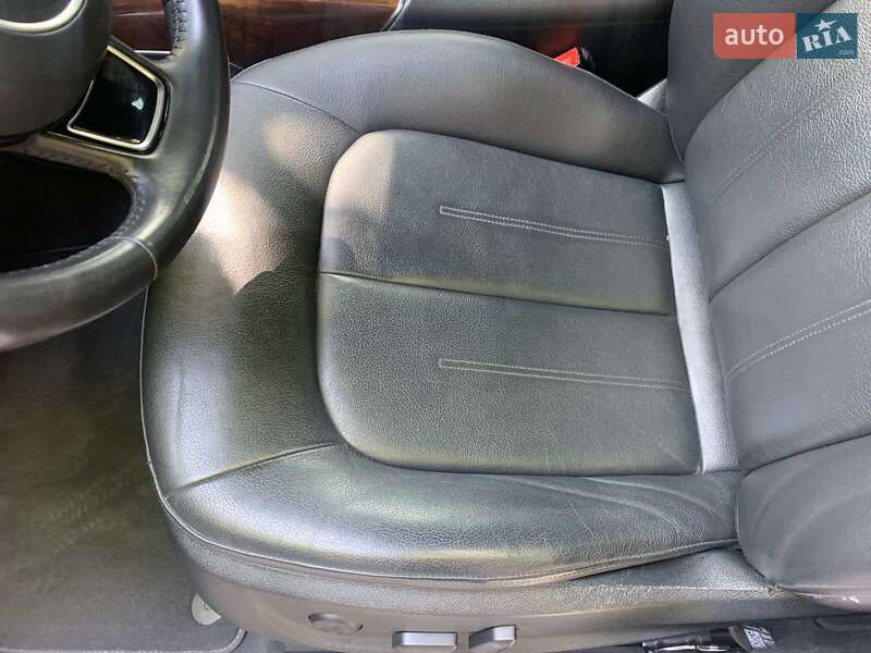 Седан Audi A6 2014 в Киеве