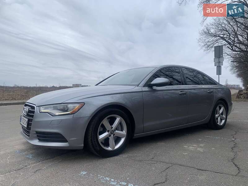 Седан Audi A6 2014 в Киеве