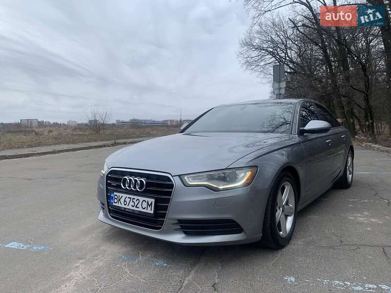 Седан Audi A6 2014 в Киеве