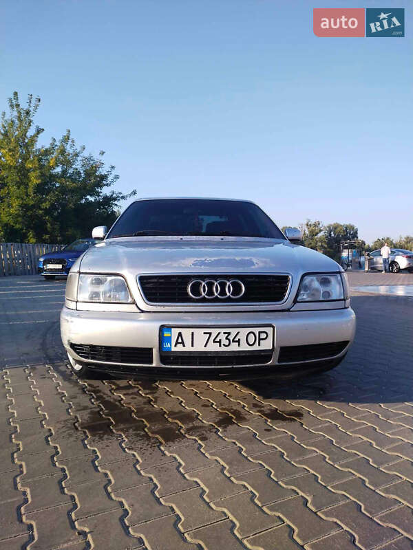 Седан Audi A6 1995 в Киеве