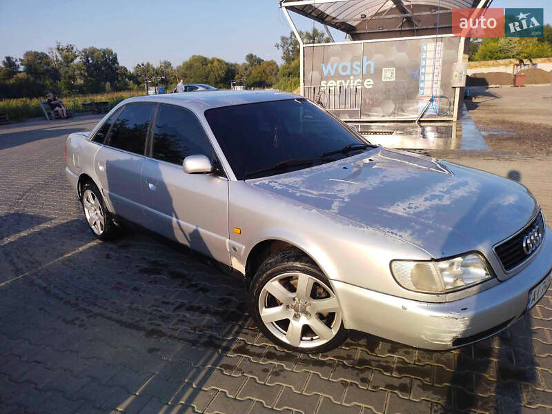 Седан Audi A6 1995 в Києві