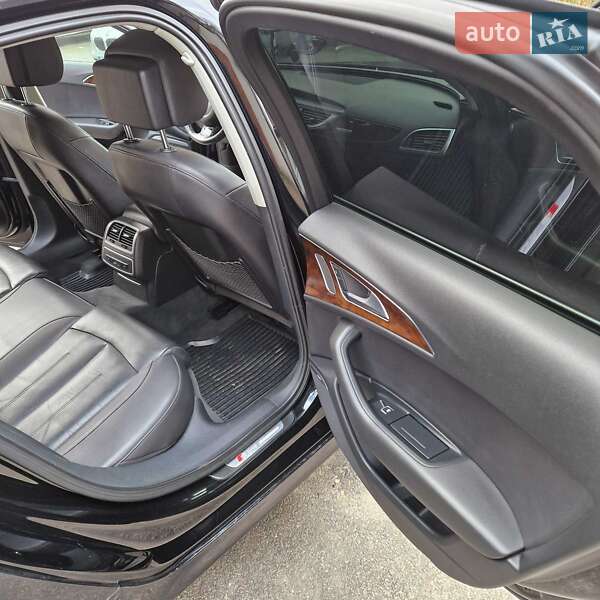 Седан Audi A6 2014 в Герці