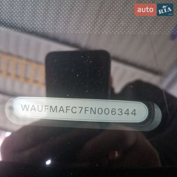 Седан Audi A6 2014 в Герці