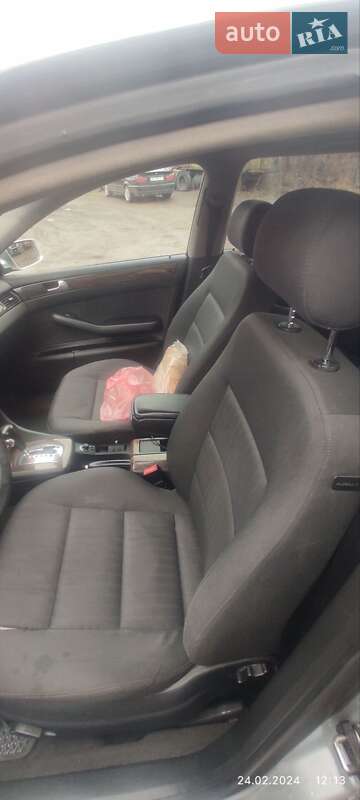Универсал Audi A6 2001 в Тячеве