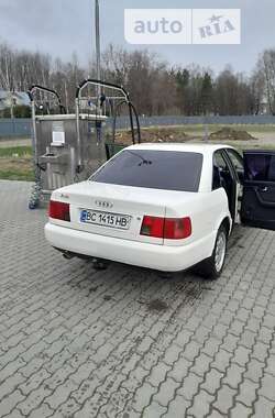 Седан Audi A6 1995 в Трускавці