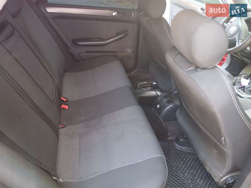 Седан Audi A6 1998 в Киеве