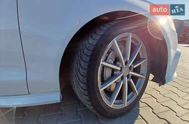 Седан Audi A6 2018 в 