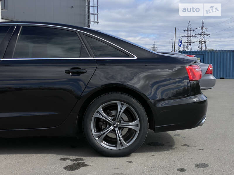 Седан Audi A6 2014 в Буче