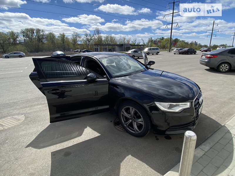 Седан Audi A6 2014 в Буче