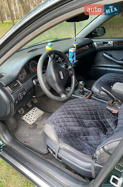 Седан Audi A6 1997 в Липовой Долине