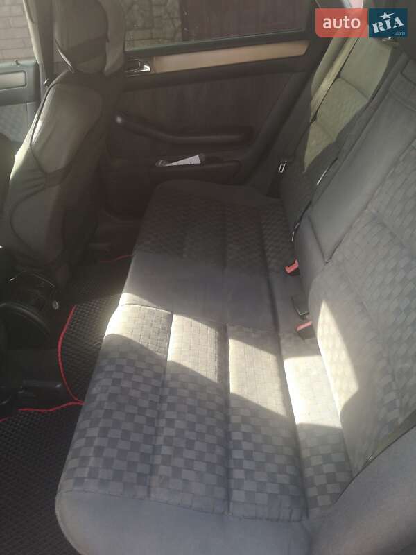 Седан Audi A6 1997 в Дніпрі