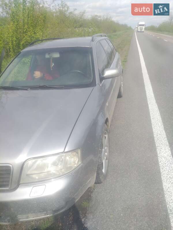Универсал Audi A6 2002 в Измаиле